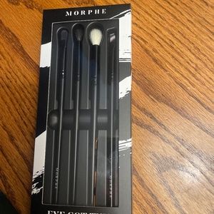Eye brush set